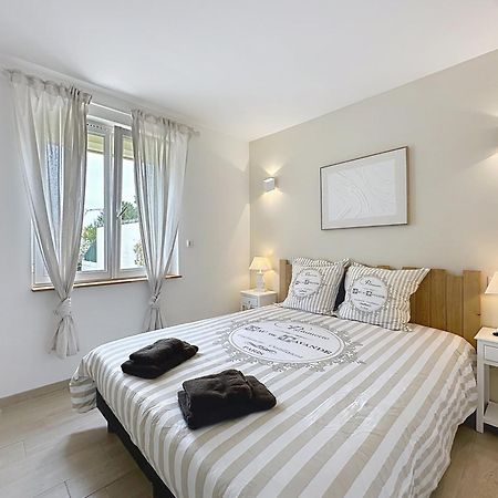 Charmante Maison 2 Chambres Avec Cour Et Jardin Sainte-Savine Εξωτερικό φωτογραφία
