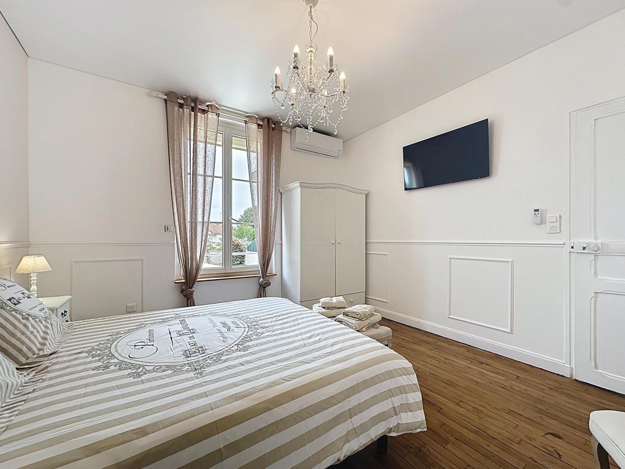 Charmante Maison 2 Chambres Avec Cour Et Jardin Sainte-Savine Εξωτερικό φωτογραφία
